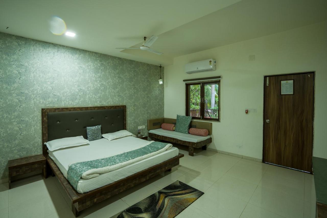 Vananchal Resort Jambughoda Exteriör bild