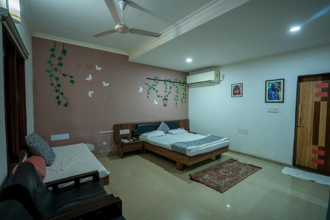 Vananchal Resort Jambughoda Exteriör bild